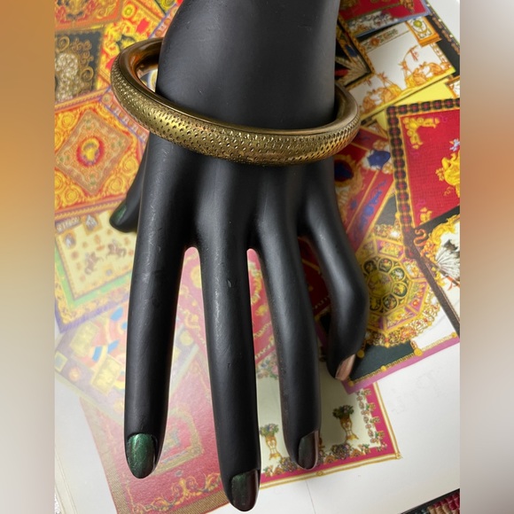 Vintage 70s Brass Bangle - Picture 1 of 7